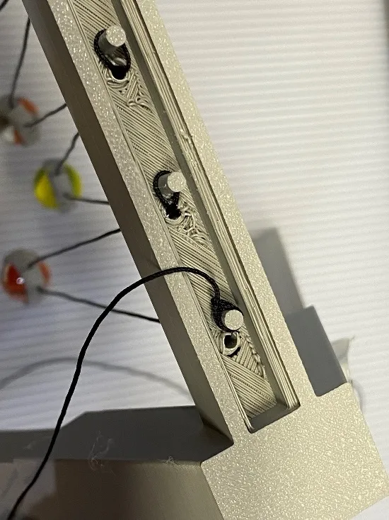 A close-up of a device

Description automatically generated