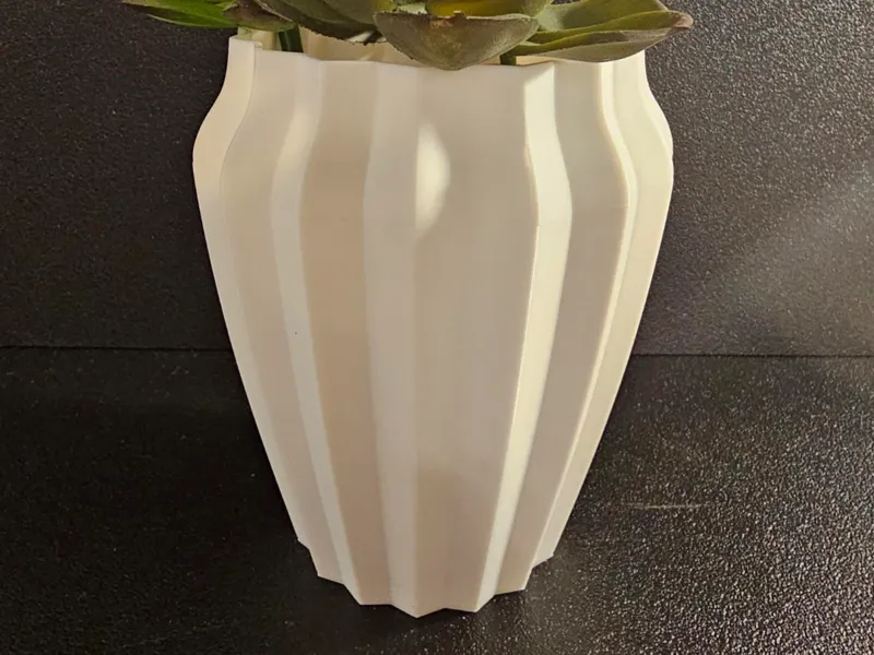 Modern Vase 01