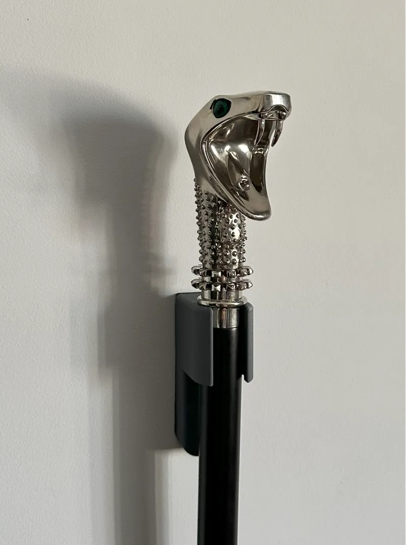 Walking stick (wand) wall mount