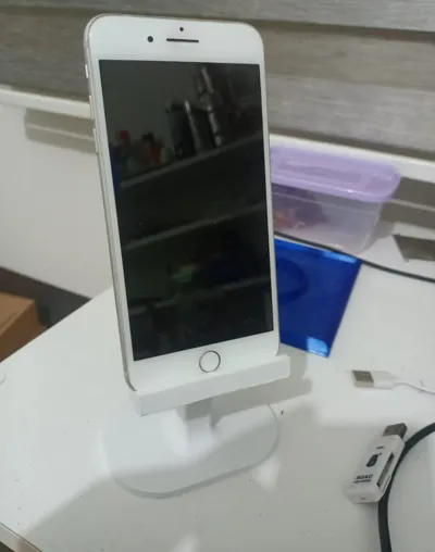 45-degree rotating phone holder