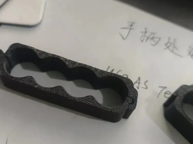 电源线夹合页型