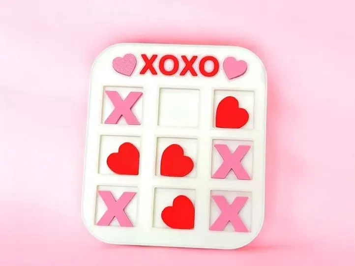 Valentine's Day tic tac toe board