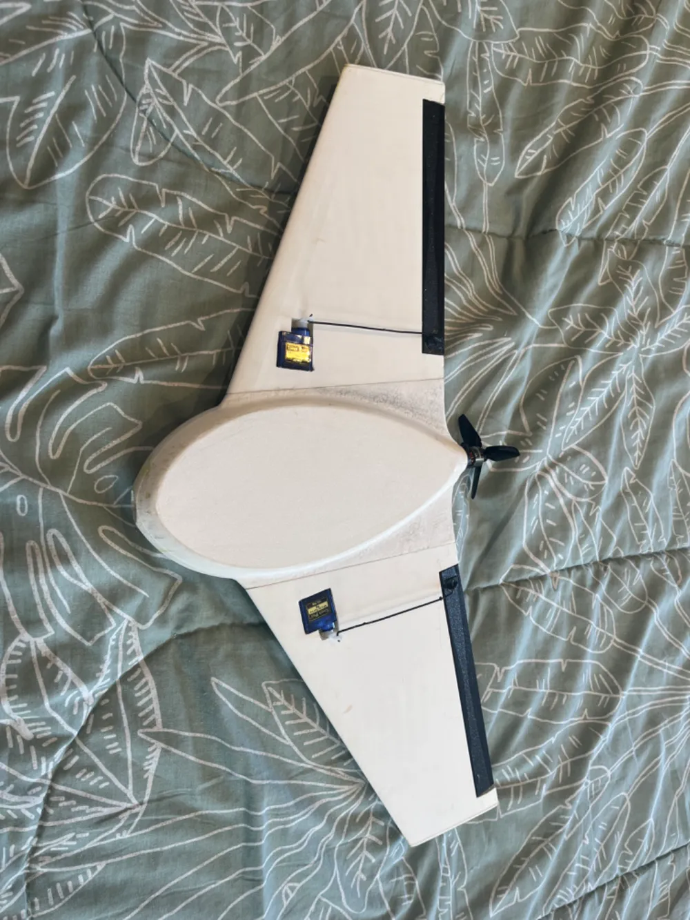 RC Flying Wing V1 by OkayThan - MakerWorld