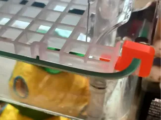 鱼缸防跳板支架