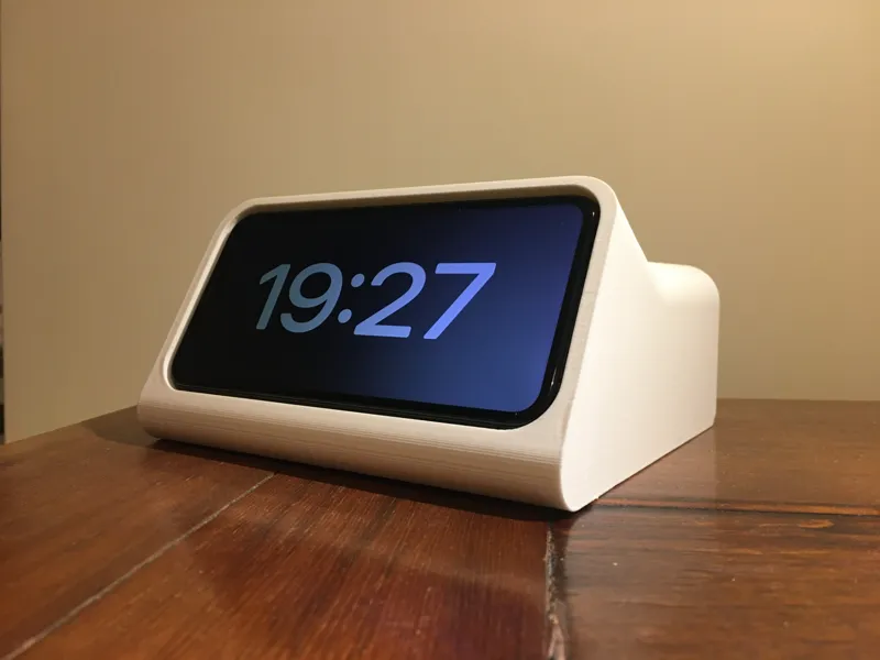 iPhone XR Standb-Modus-Dock
