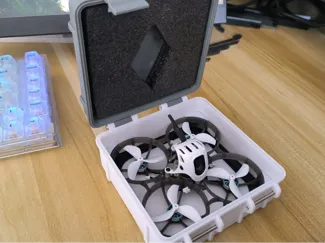 BETAFPV 1S穿越机 Meteor 75mm Pro适配DJI O4便携翻盖收纳盒