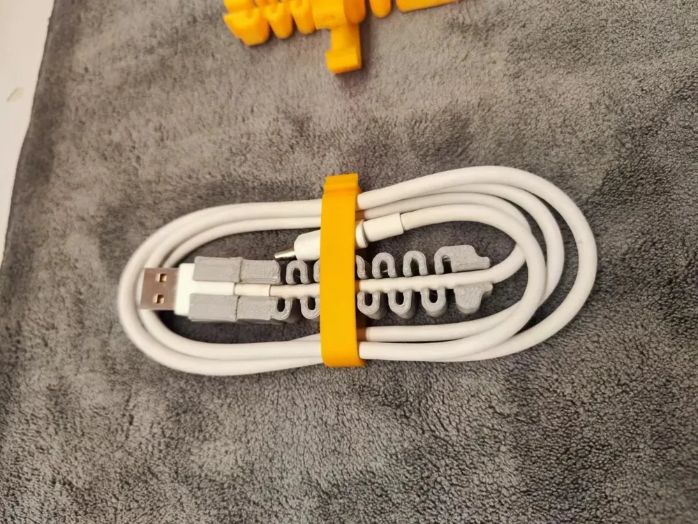 A universal USB cable protector for everyone! Xiaomi, Apple, Samsung ...