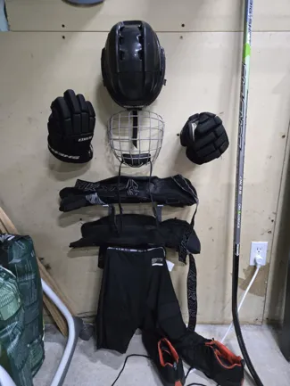 Hockey gears caddy