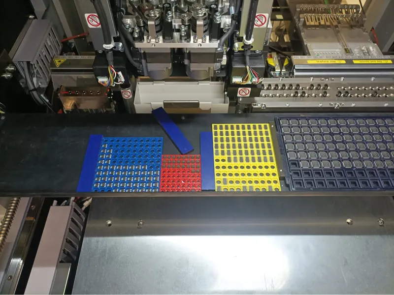 Simple SMD / SMT tray generator