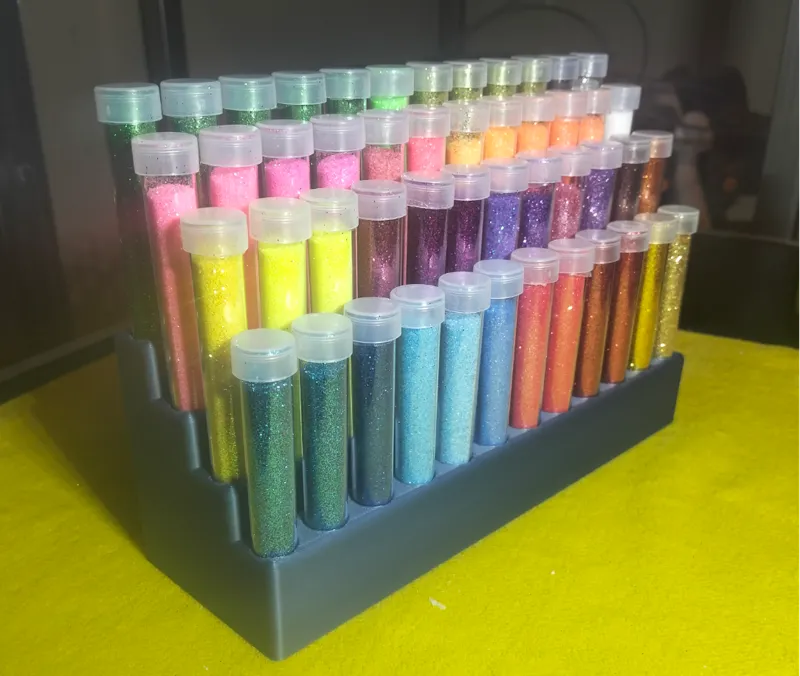 stand glitter