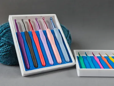 12pcs crochet set holder box using imbeded magnets