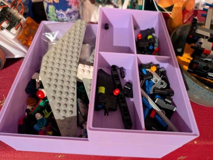 Stackable Box with Separators (100x200x33mm)