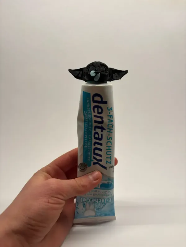 Adaptateur dentifrice Baby Yoda