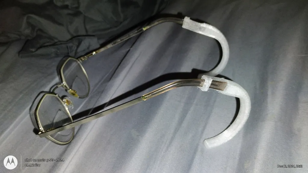Grands crochets d'oreille pour lunettes