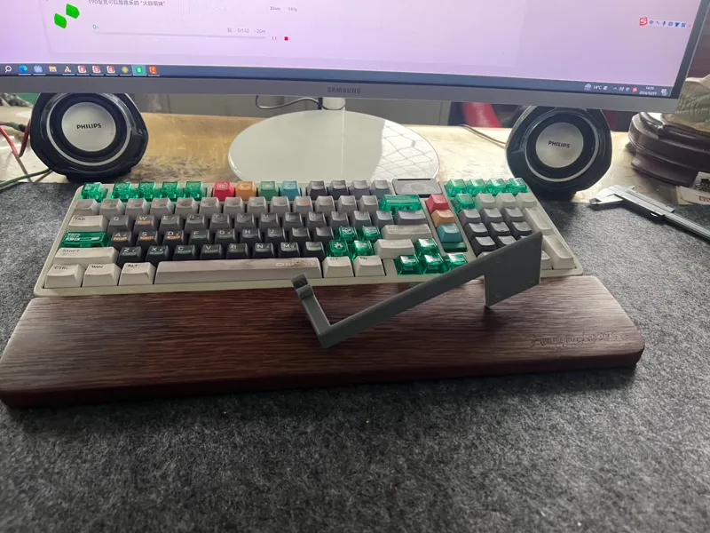 一款L形的挂钩支架