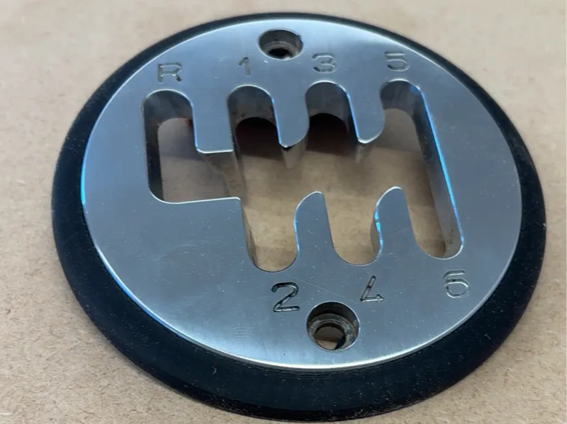 Lamborghini Manual gator surround 