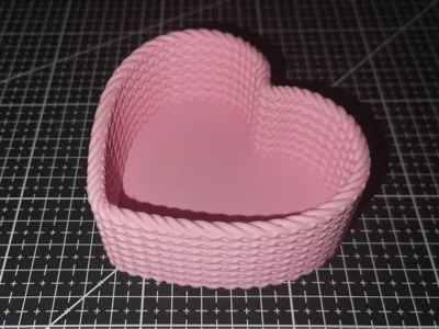 Knitted Heart Gift Box