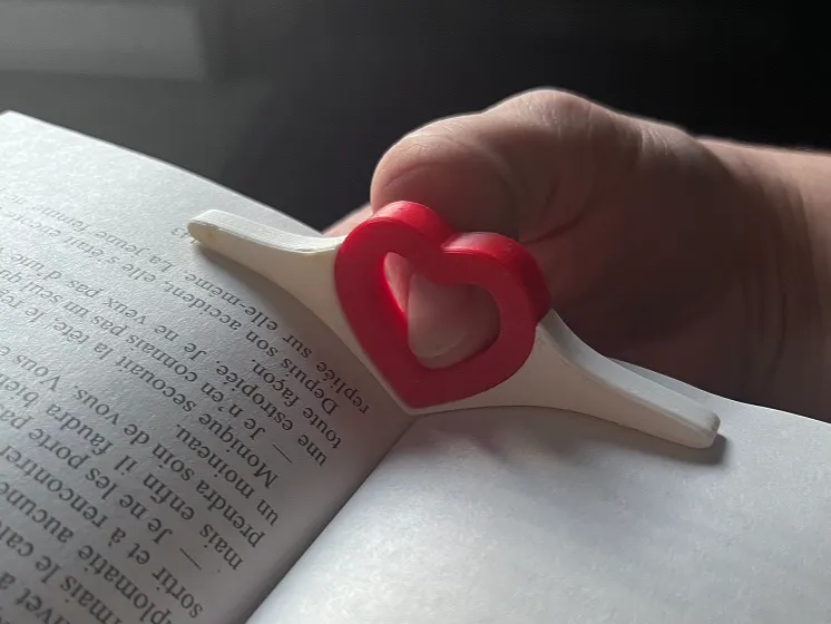 Heart reading ring