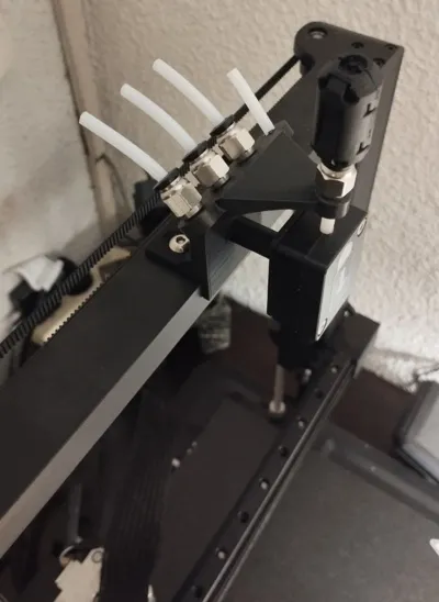 Top guide with support for 4 filaments