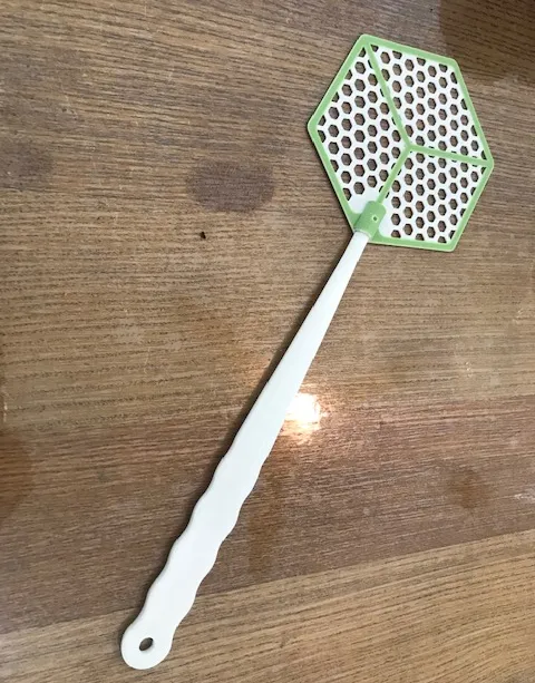 Fly swatter
