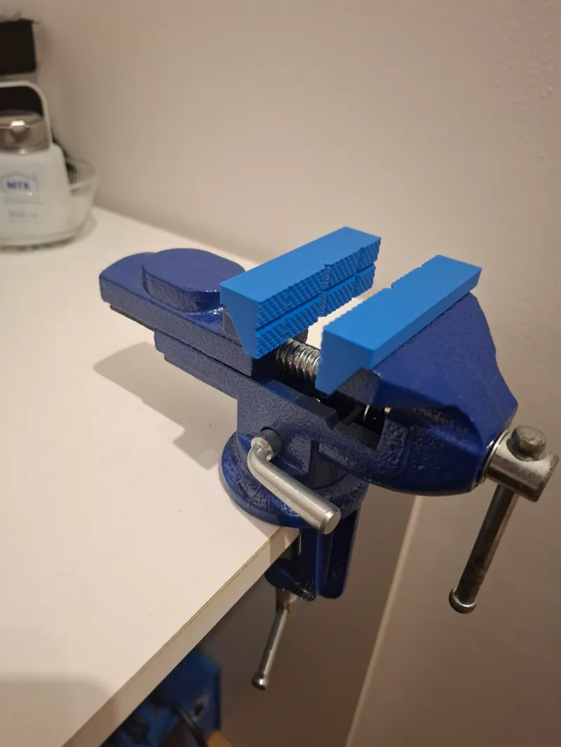 Jaws for a vice with a jaw width of 63mm. 