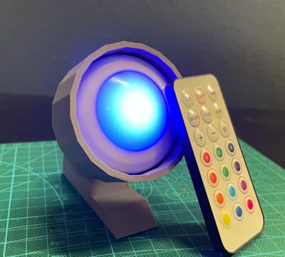 Lamp for RGBW puck lights