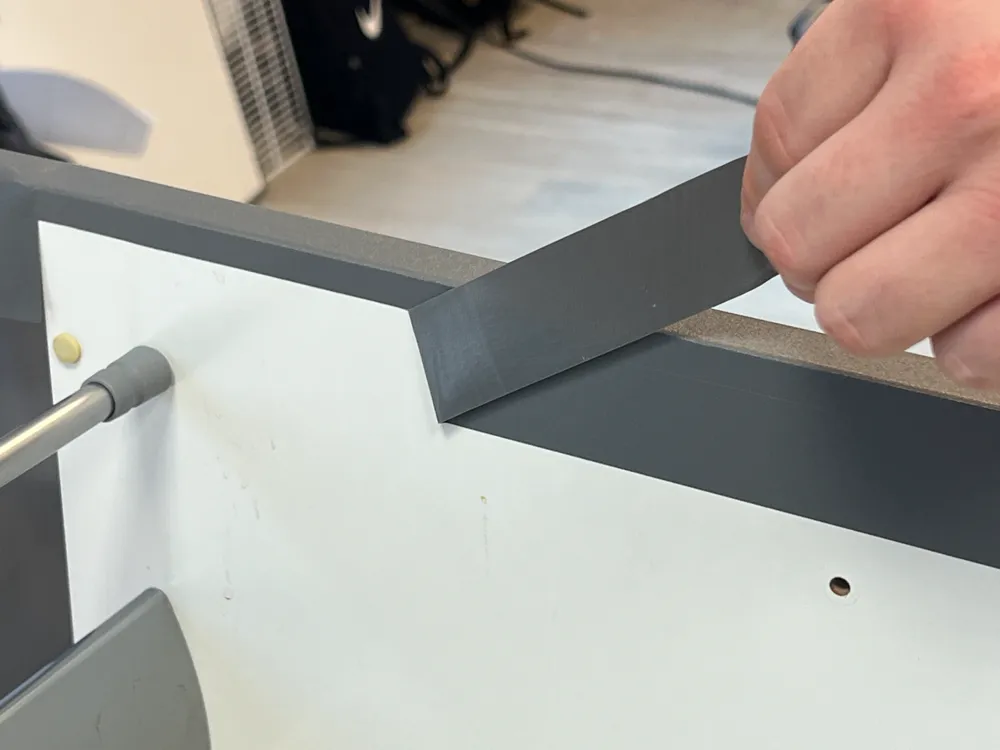 Vinyl/Wrapping Parallel Cutter by Airbaend - MakerWorld