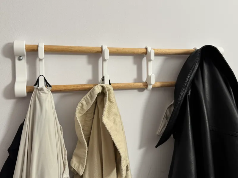 Simple and versatile coat wall rack