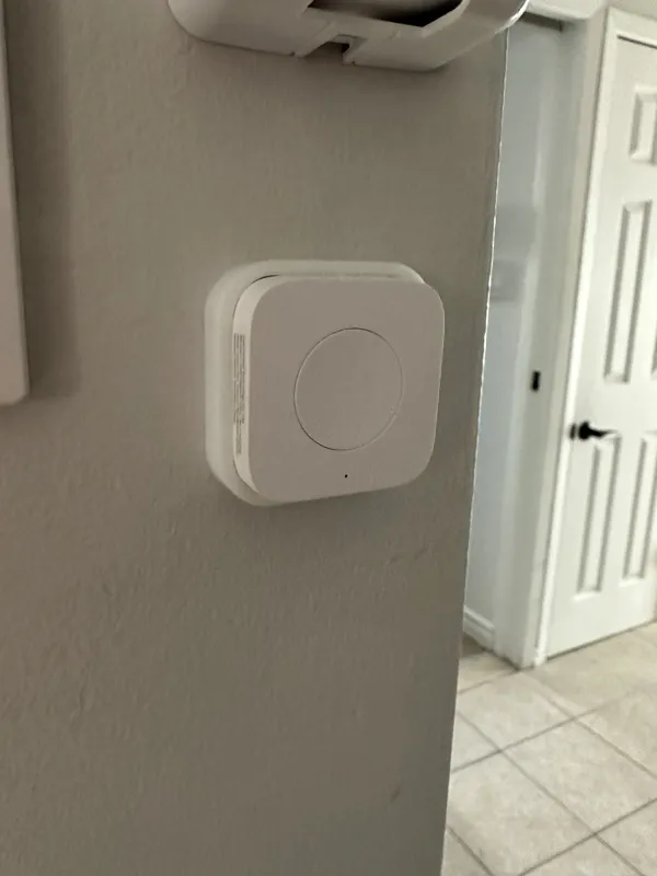 Aqara Wireless Mini Switch Wallmount