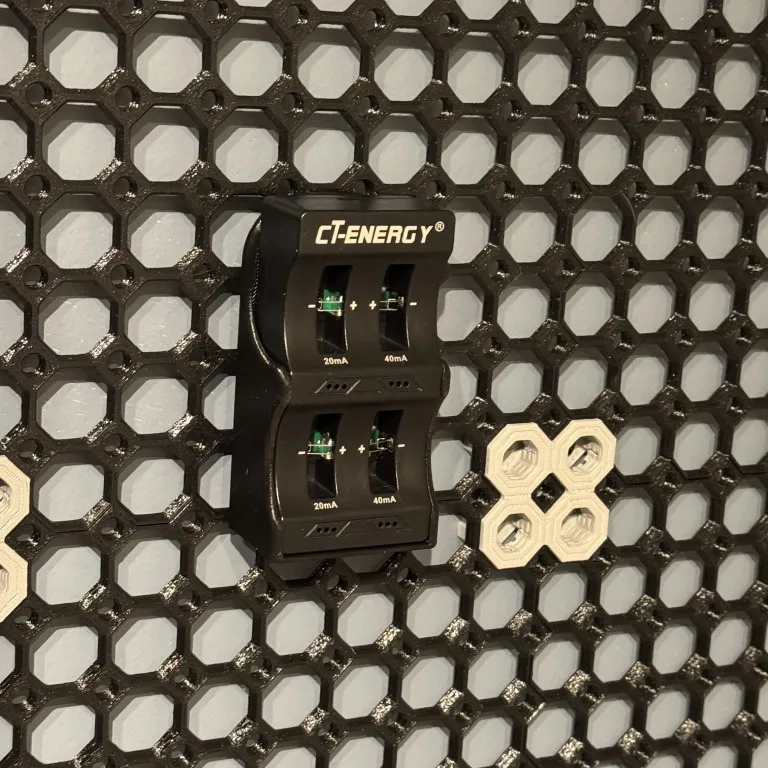 CT-ENERGY Battery Charger NC-02 Button Batteries