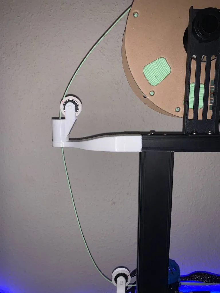 Ender 3 v2 filament guide + dust filter + bearing.