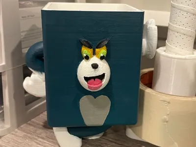 Tom Statue