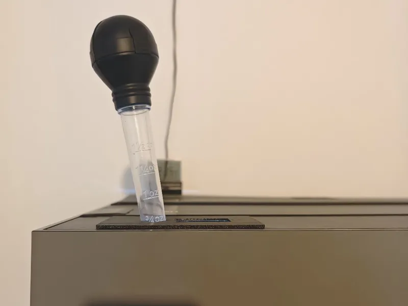 Juwel Aquarium Pipettenhalterung