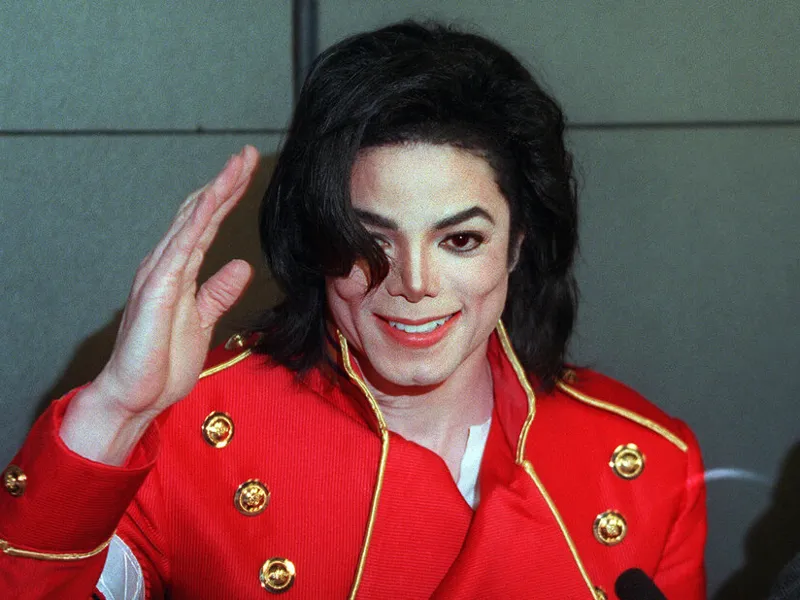 Michael Jackson Statue