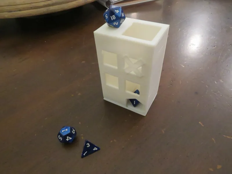 Small Portable Dice Tower 2.0 (Now Thinner!!)