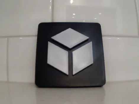 3D Cube Logo