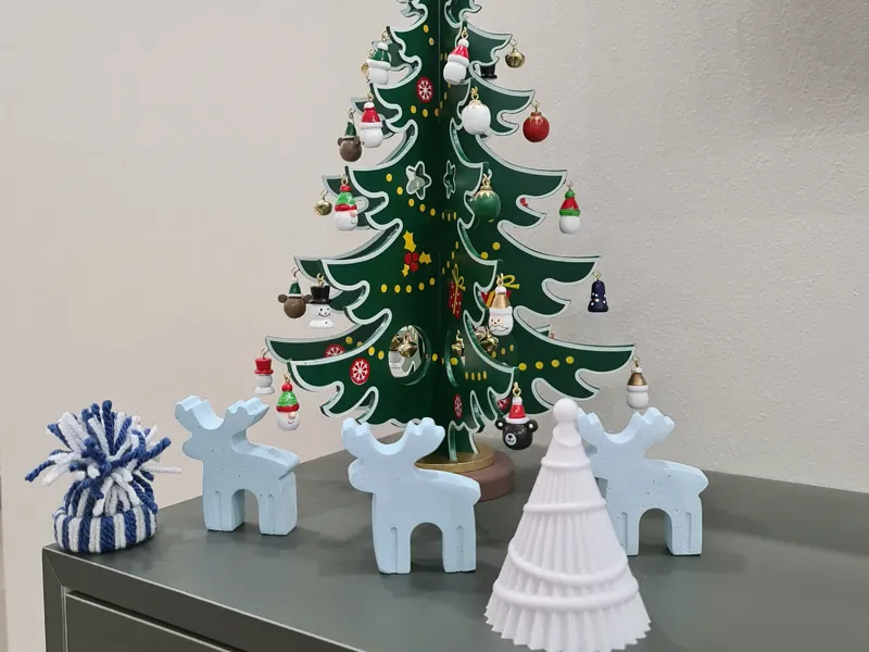 Christmas tree 