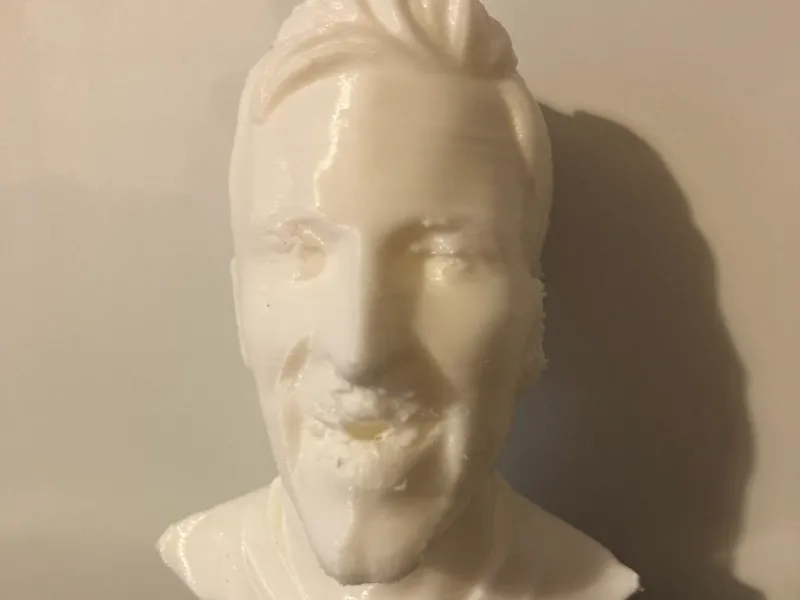 harry kane statue 