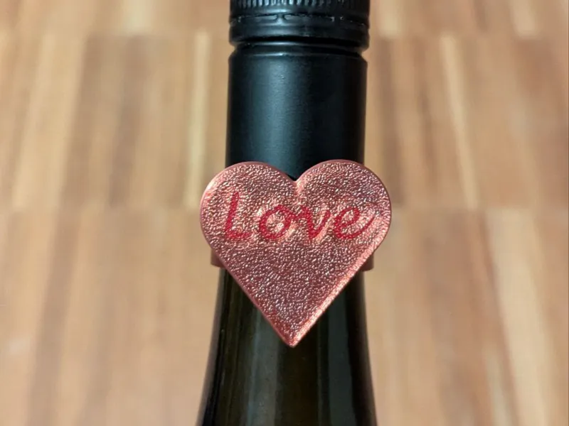 Heart-Shaped Bottle Cap Tag – Simple and Romantic