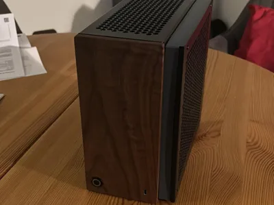 Side Panel Space for Densium 4 Plus V2 ITX PC Case