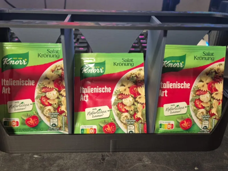 Einsatz Salat und Soßenpäckchen