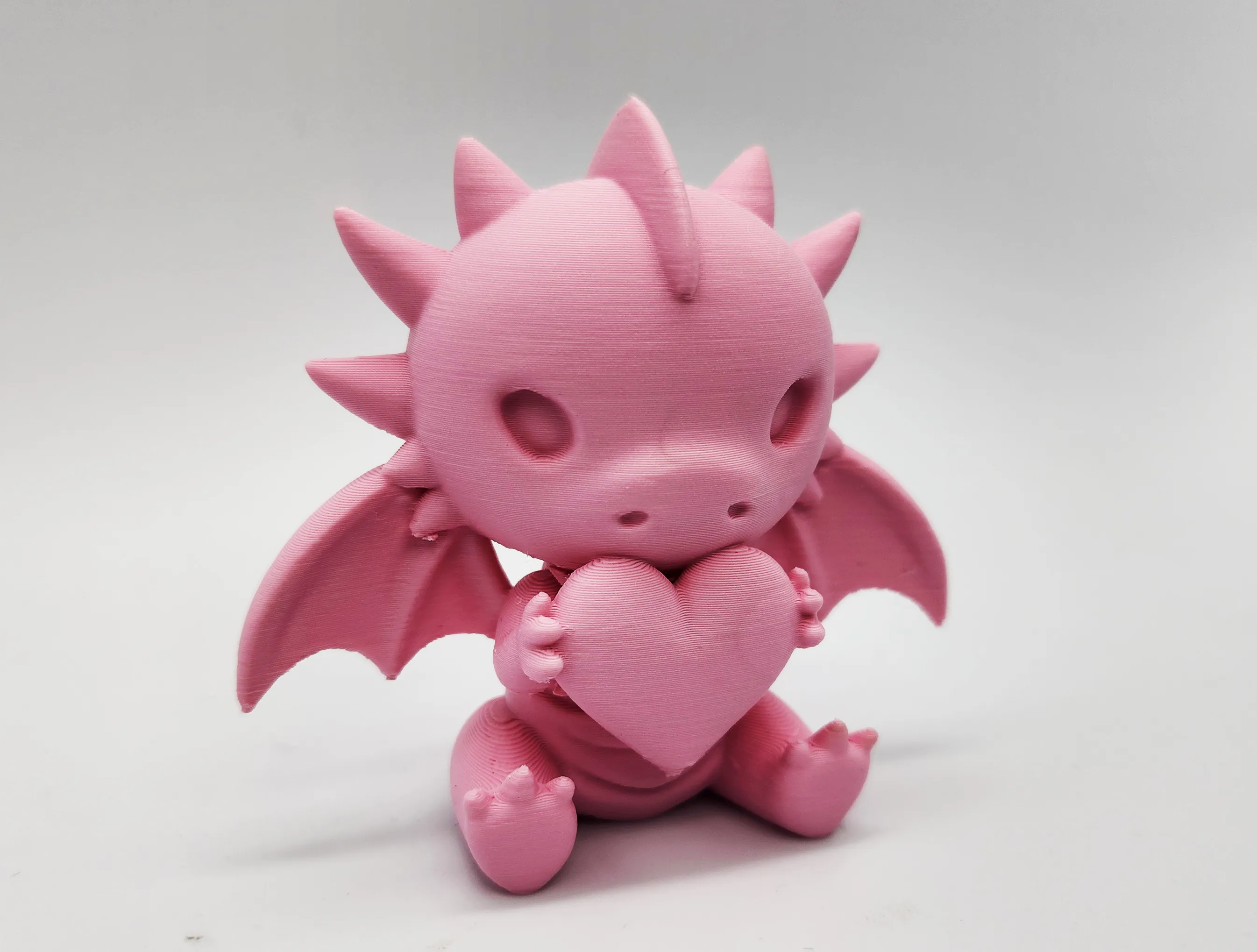 Sitting Dragon with Heart