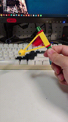 追逐的火箭（源自儿时的玩具）