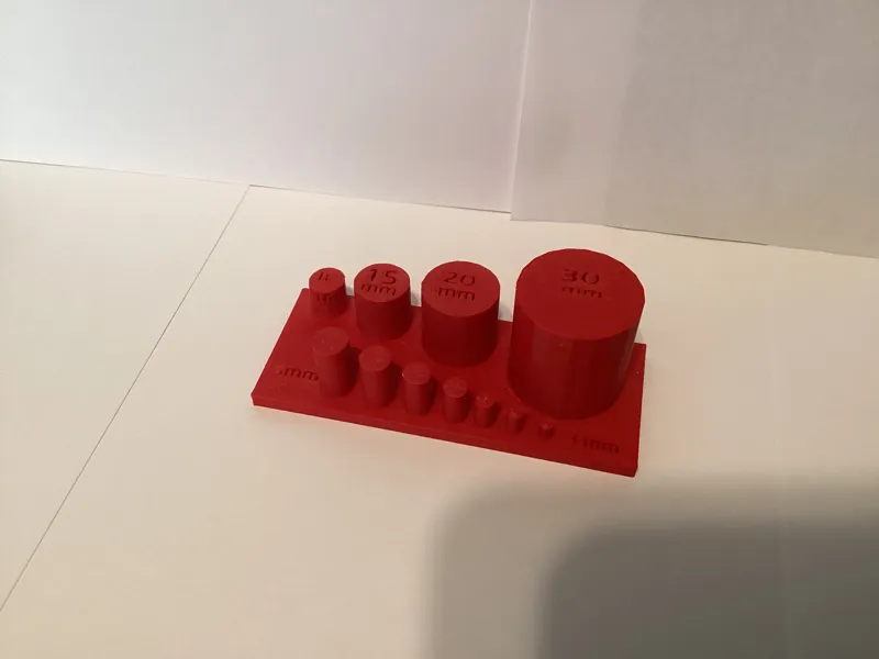 3 to 30 mm visual guide to help with modeling
