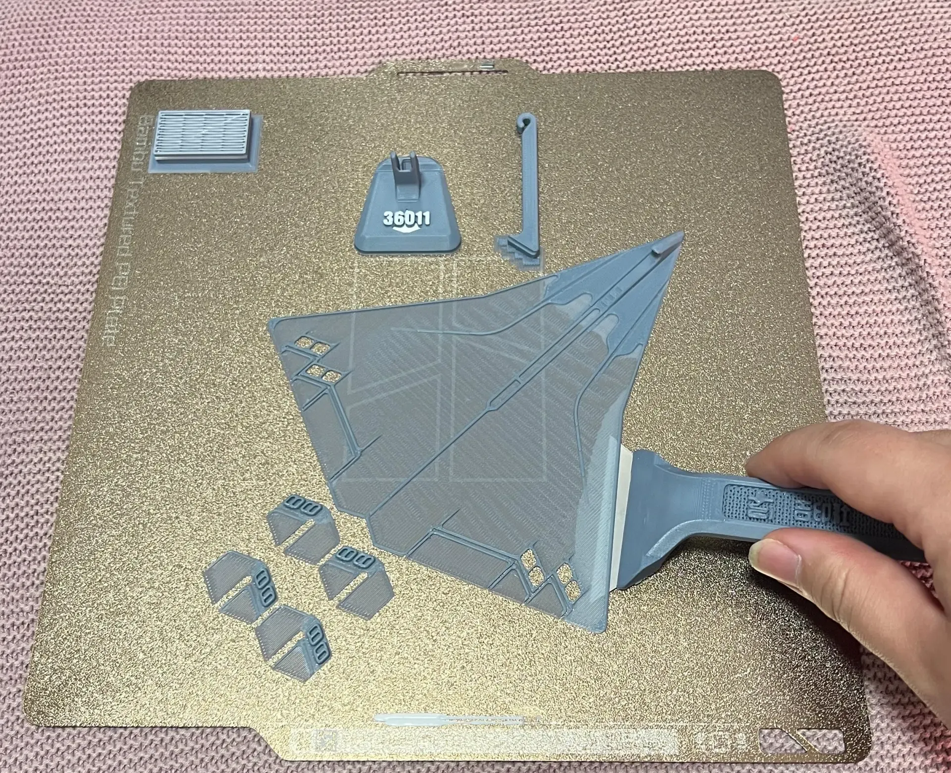 成都航空宇宙科技集団六世代戦闘機 殲36 弾射離陸可能 開裂式舵