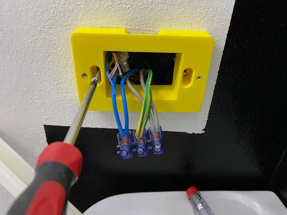 Transformation of 503 built-in box to external box by gabriele121127 ...