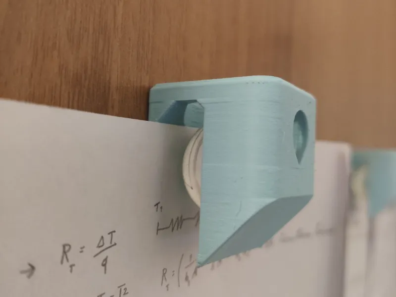 gravity papaer holder 