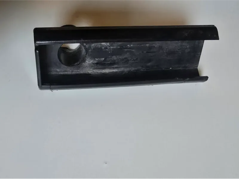Tonneau cover plug