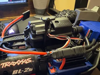 Traxxas Mini Maxx Waterproof Receiver Box Adapter