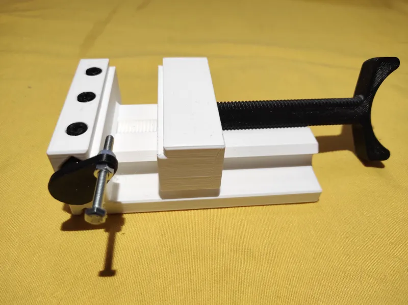 Small Machine Vise